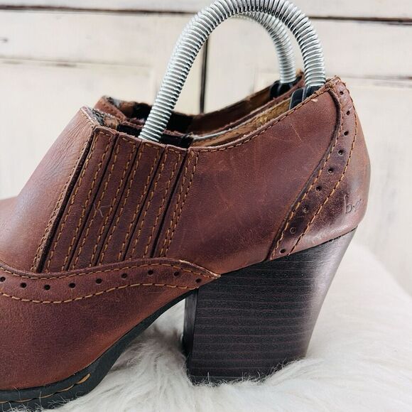 Boc Born Concept Brown Worn Distressed Leather Heeled Boots Booties Size 8.5 - Picture 3 of 11